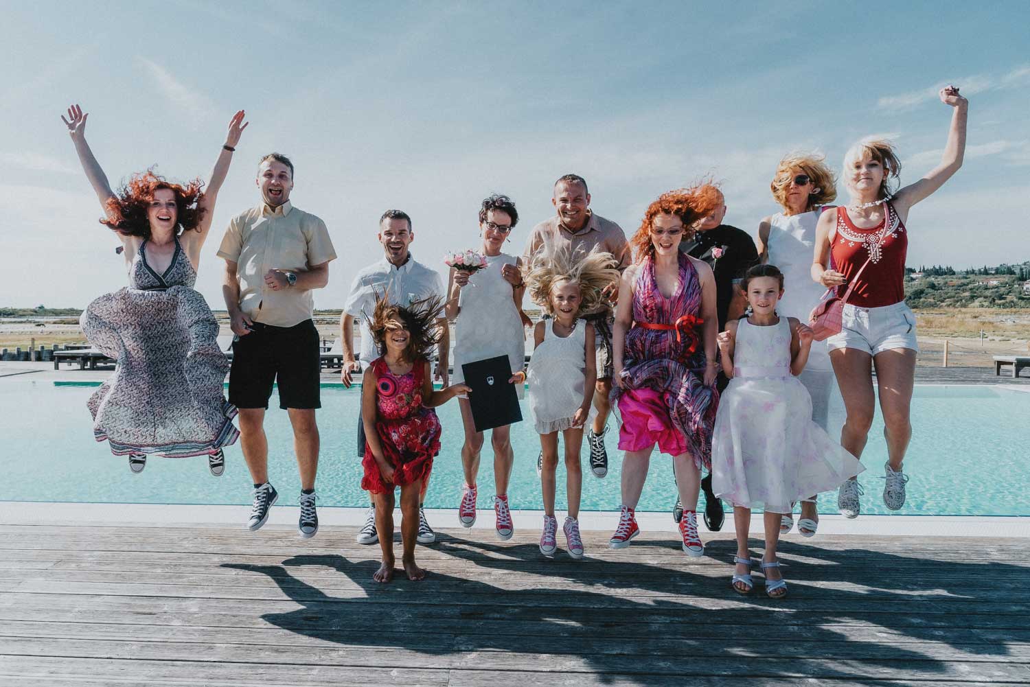 Priprava poročnega fotografa na zanesljivo fotografiranje poroke